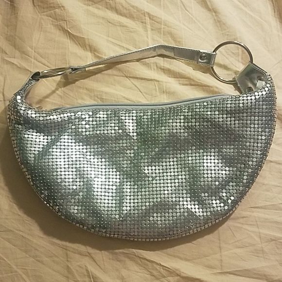 (2 for $20) Silver Purse - Picture 2 of 6